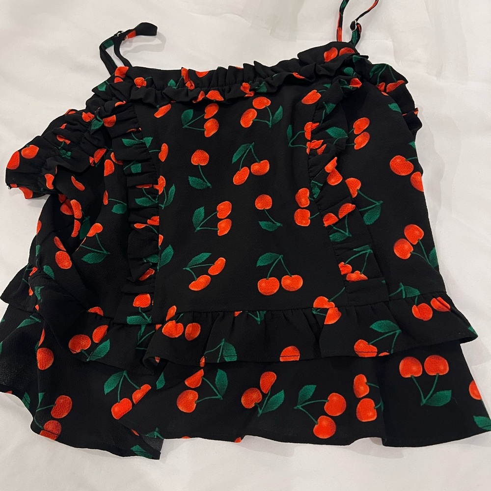 Romeo + Juliet spaghetti strap tank top
